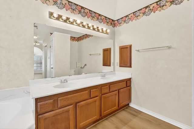 3038 Twin Creek Dr, Corpus Christi, TX 78414