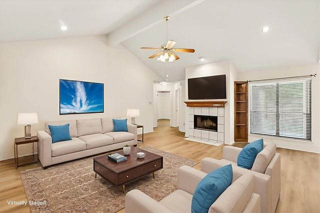 3038 Twin Creek Dr, Corpus Christi, TX 78414