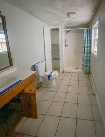 8 Sullivan Place, Millbury, MA 01527