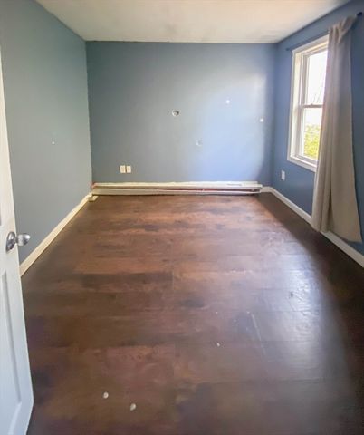 8 Sullivan Place, Millbury, MA 01527