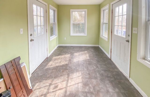 8 Sullivan Place, Millbury, MA 01527