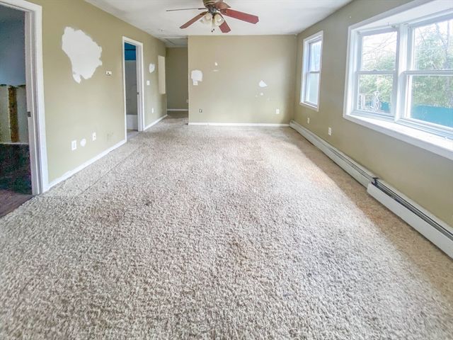 8 Sullivan Place, Millbury, MA 01527