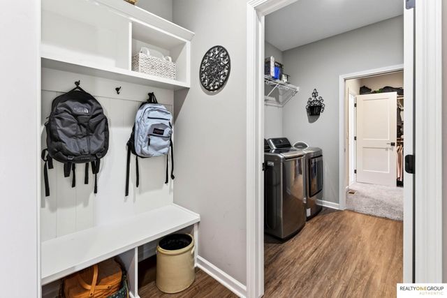 11006 Freeboard Drive, Papillion, NE 68046