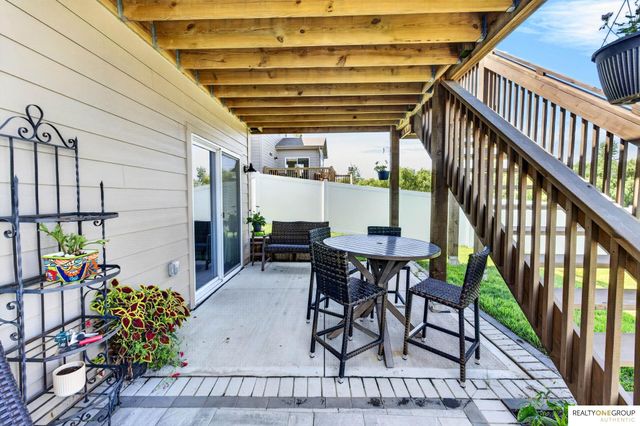 11006 Freeboard Drive, Papillion, NE 68046
