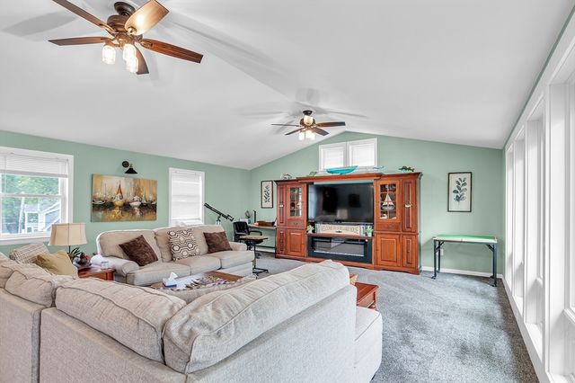 105 Lakeview, Southwick, MA 01077