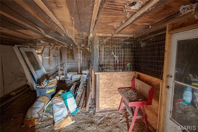 168 SE 450 Avenue, Carrollton, IL 62016