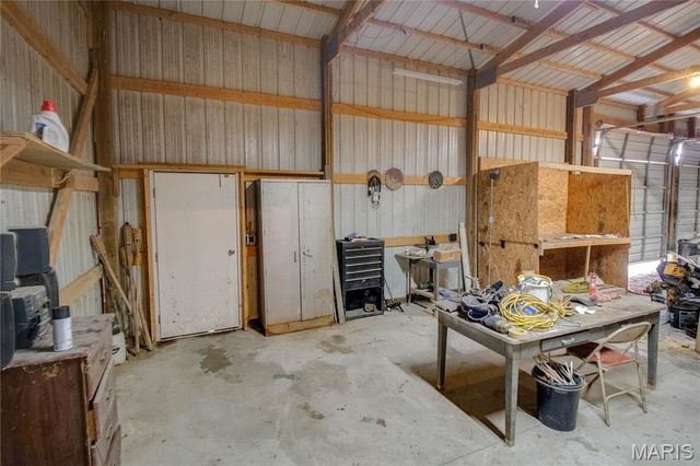 168 SE 450 Avenue, Carrollton, IL 62016