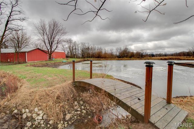 168 SE 450 Avenue, Carrollton, IL 62016