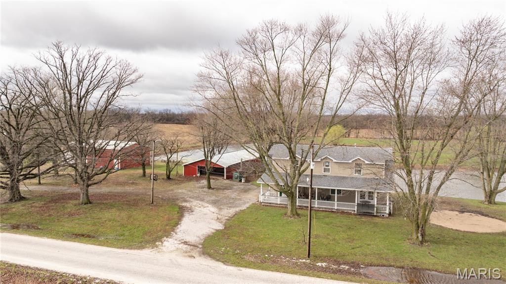 168 SE 450 Avenue, Carrollton, IL 62016