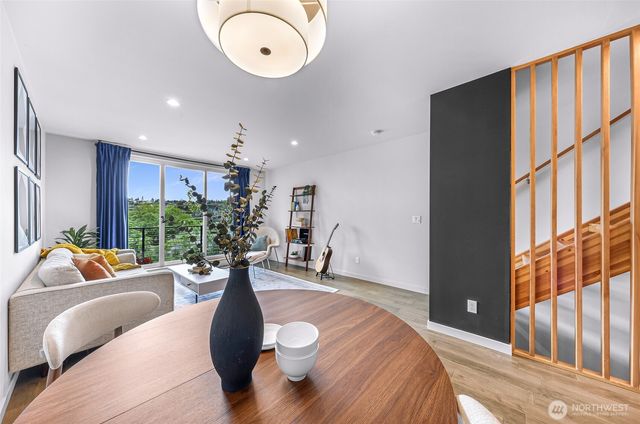 2265 14th Avenue W, Seattle, WA 98119