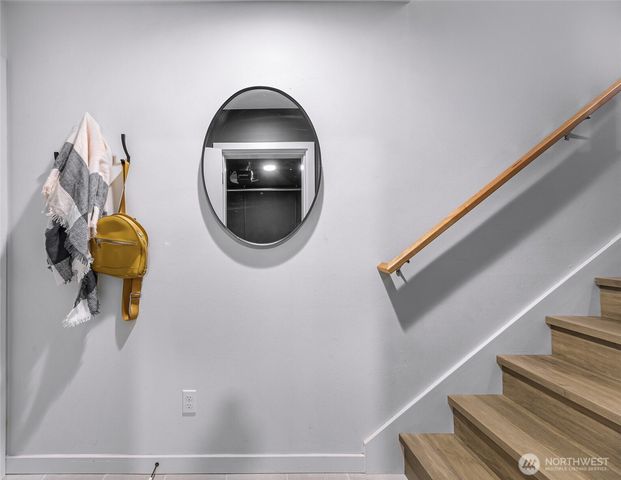 2265 14th Avenue W, Seattle, WA 98119