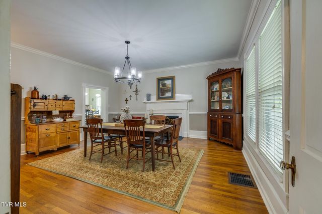 239 Crestview Street, Church Hill, TN 37642