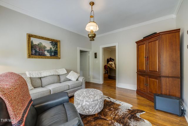 239 Crestview Street, Church Hill, TN 37642