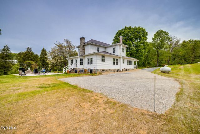239 Crestview Street, Church Hill, TN 37642