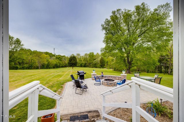 239 Crestview Street, Church Hill, TN 37642