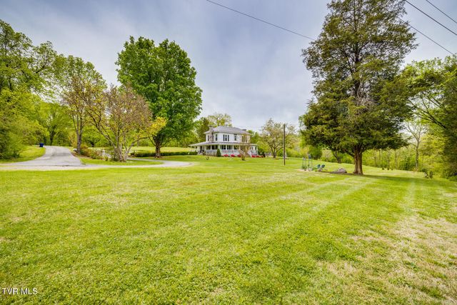 239 Crestview Street, Church Hill, TN 37642