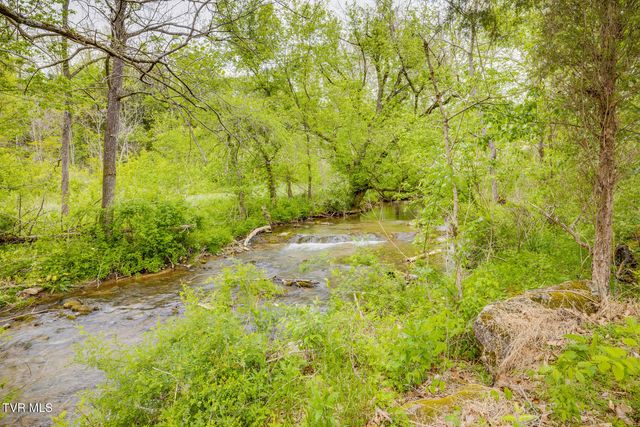 239 Crestview Street, Church Hill, TN 37642