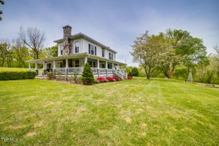 239 Crestview Street, Church Hill, TN 37642