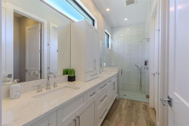 803 92nd AVE N, Naples, FL 34108