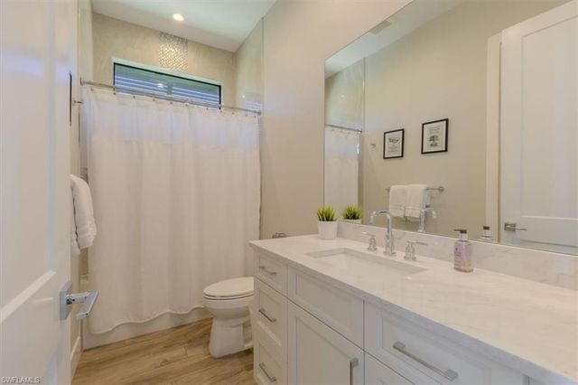 803 92nd AVE N, Naples, FL 34108