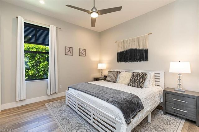 803 92nd AVE N, Naples, FL 34108