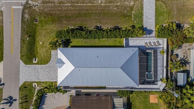 803 92nd AVE N, Naples, FL 34108