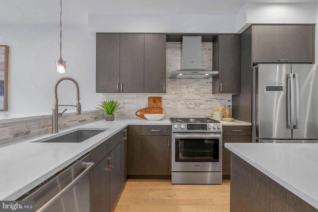 512 FAIRMOUNT AVE, PHILADELPHIA, PA 19123 — photo 5