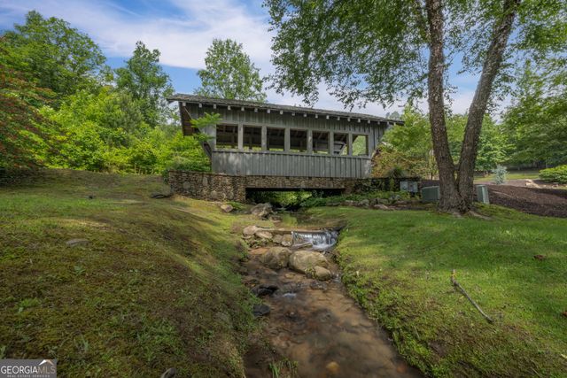 141 Long View Lane, Blue Ridge, GA 30513