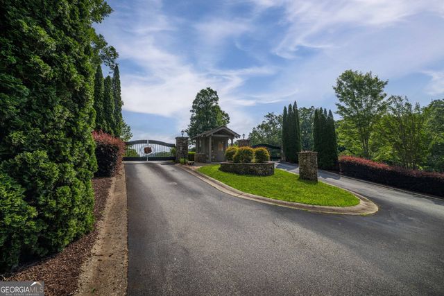 141 Long View Lane, Blue Ridge, GA 30513