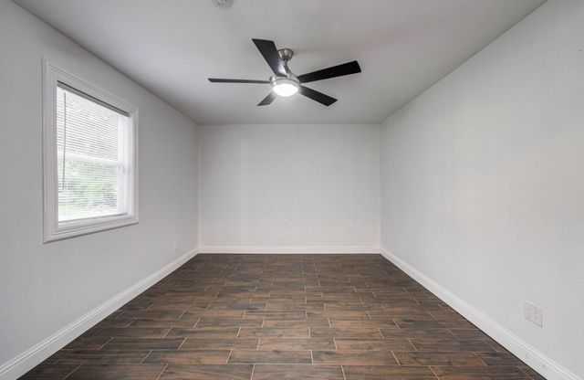 536 Robert E Lee Drive, Conroe, TX 77302