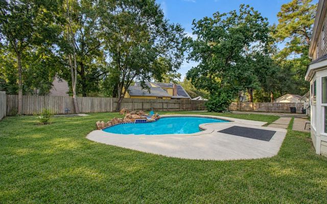 536 Robert E Lee Drive, Conroe, TX 77302