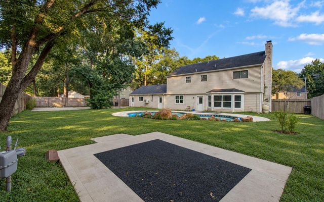 536 Robert E Lee Drive, Conroe, TX 77302
