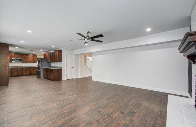 536 Robert E Lee Drive, Conroe, TX 77302