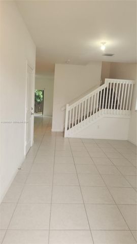 24504 SW 119th Pl, Miami, FL 33032
