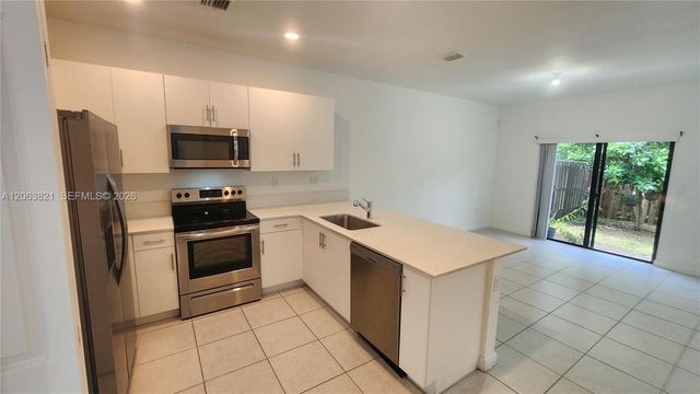 24504 SW 119th Pl, Miami, FL 33032