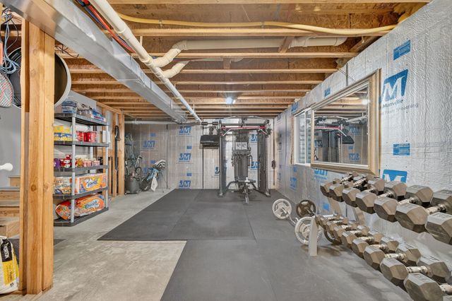 708 Patchett Drive NE, Mitchellville, IA 50169