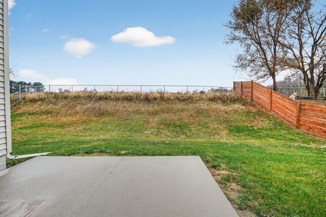 708 Patchett Drive NE, Mitchellville, IA 50169