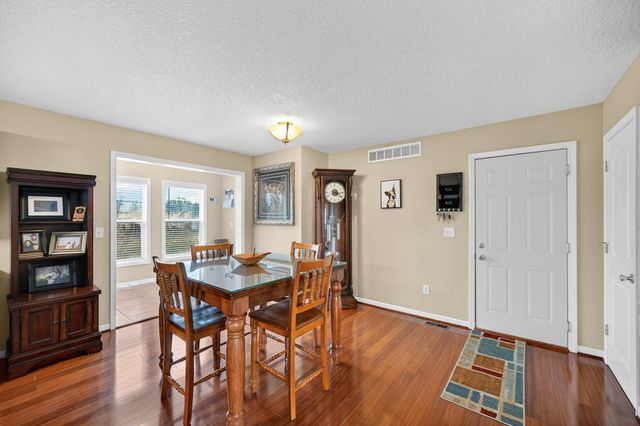 708 Patchett Drive NE, Mitchellville, IA 50169