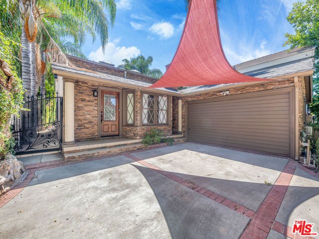 22018 Dumetz Road, Woodland Hills (los Angeles), CA 91364