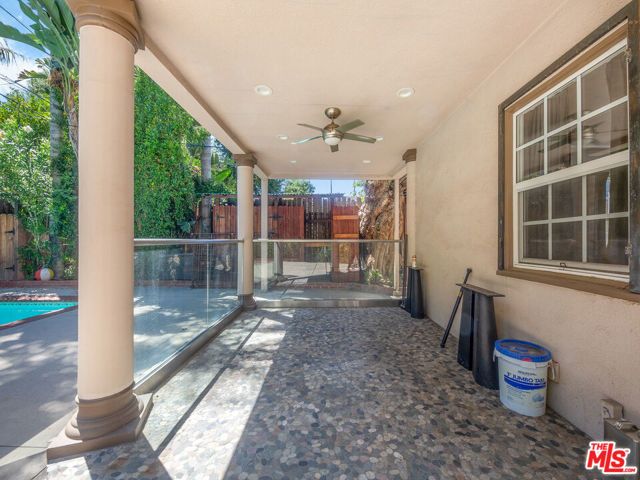 22018 Dumetz Road, Woodland Hills (los Angeles), CA 91364