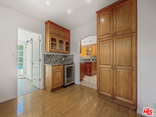 22018 Dumetz Road, Woodland Hills (los Angeles), CA 91364