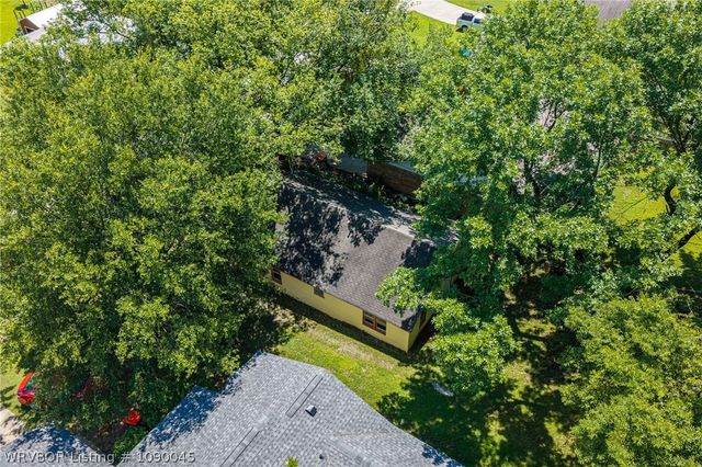 421 N 16th Street, Van Buren, AR 72956