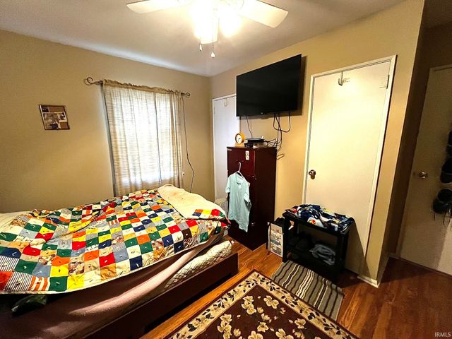 221 Fairway Drive, Evansville, IN 47710