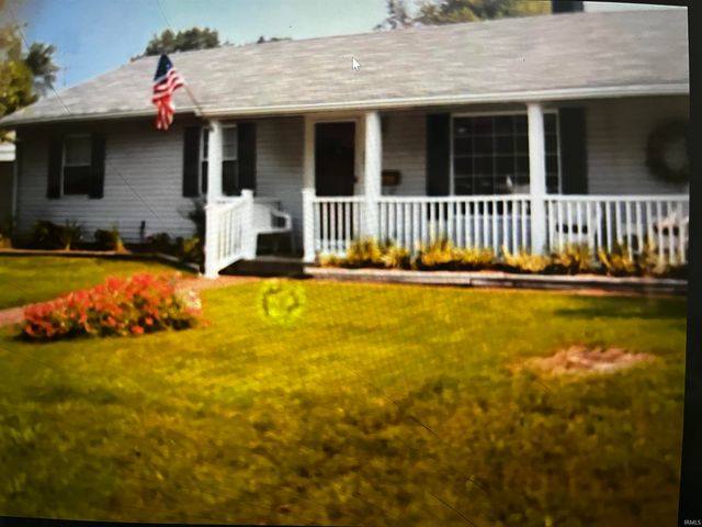 221 Fairway Drive, Evansville, IN 47710