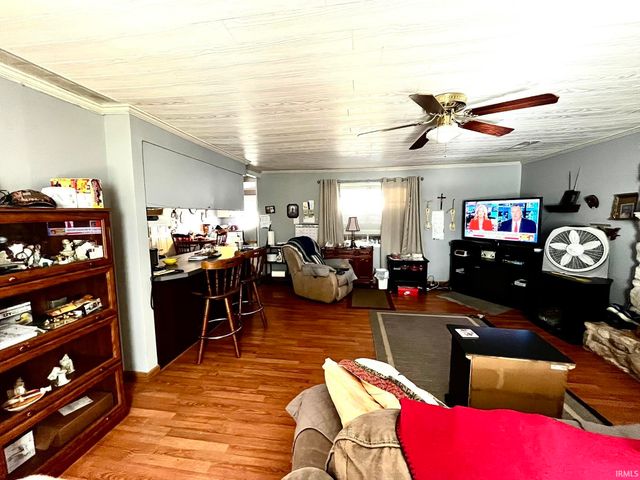 221 Fairway Drive, Evansville, IN 47710