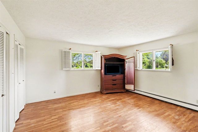 3865 E Empire Avenue, Benton Harbor, MI 49022