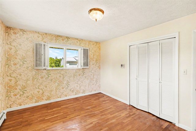 3865 E Empire Avenue, Benton Harbor, MI 49022