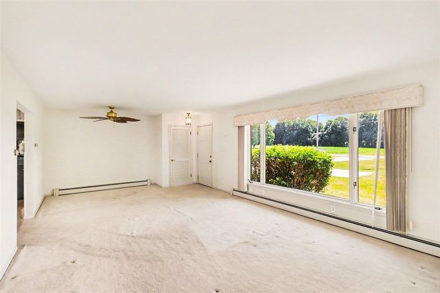 3865 E Empire Avenue, Benton Harbor, MI 49022