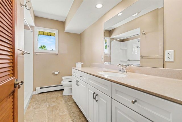 3865 E Empire Avenue, Benton Harbor, MI 49022