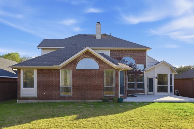 4517 Creekside Drive, Haltom City, TX 76137